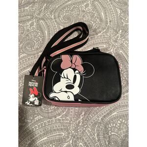 NWT Bioworld Disney Minnie Mouse Blow you a Kiss Black and Pink Crossbody Bag